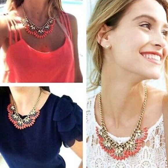 Vintage Stella & Dot ‘Coral Cay’ Statement Necklace - Picture 2 of 5